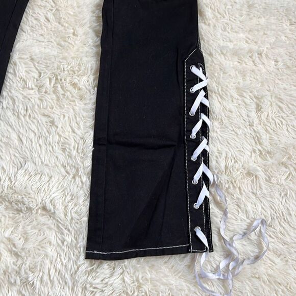 Hot Topic Denim high rise carpenter lace up wide leg pants Size Large - Picture 3 of 6